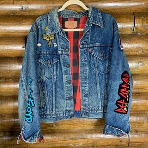 Vintage Levi's 46 Jean Denim Trucker Jacket 80's Band Patches Pins